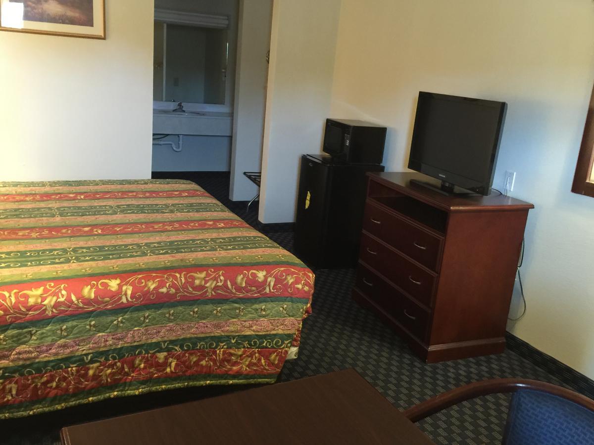 Tech Inn Lubbock Bagian luar foto